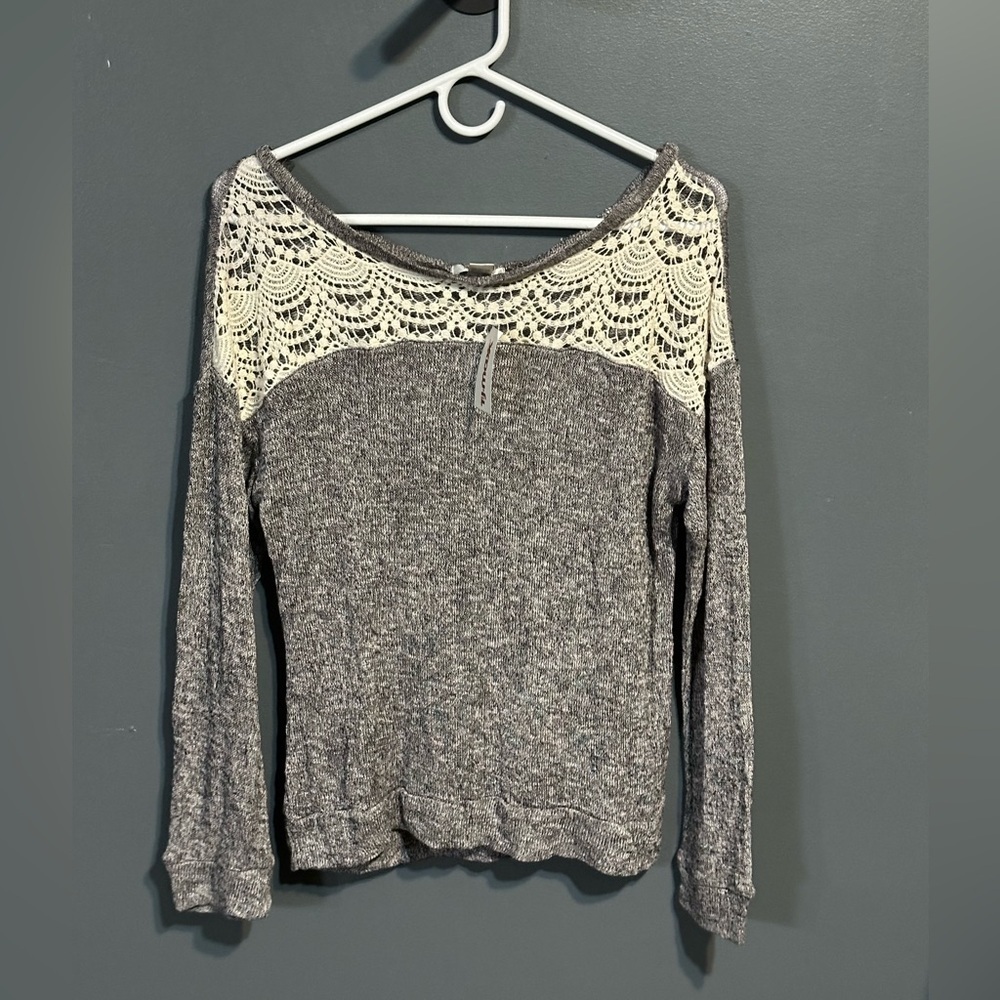 NWT- Bozzolo sweater size Small